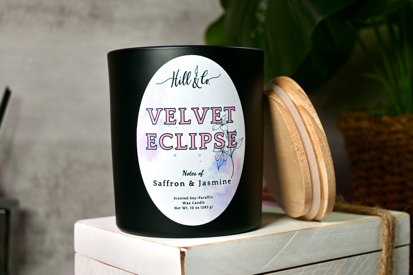 Velvet Eclipse | 10 oz. Hand-Poured 2-Wick Candle